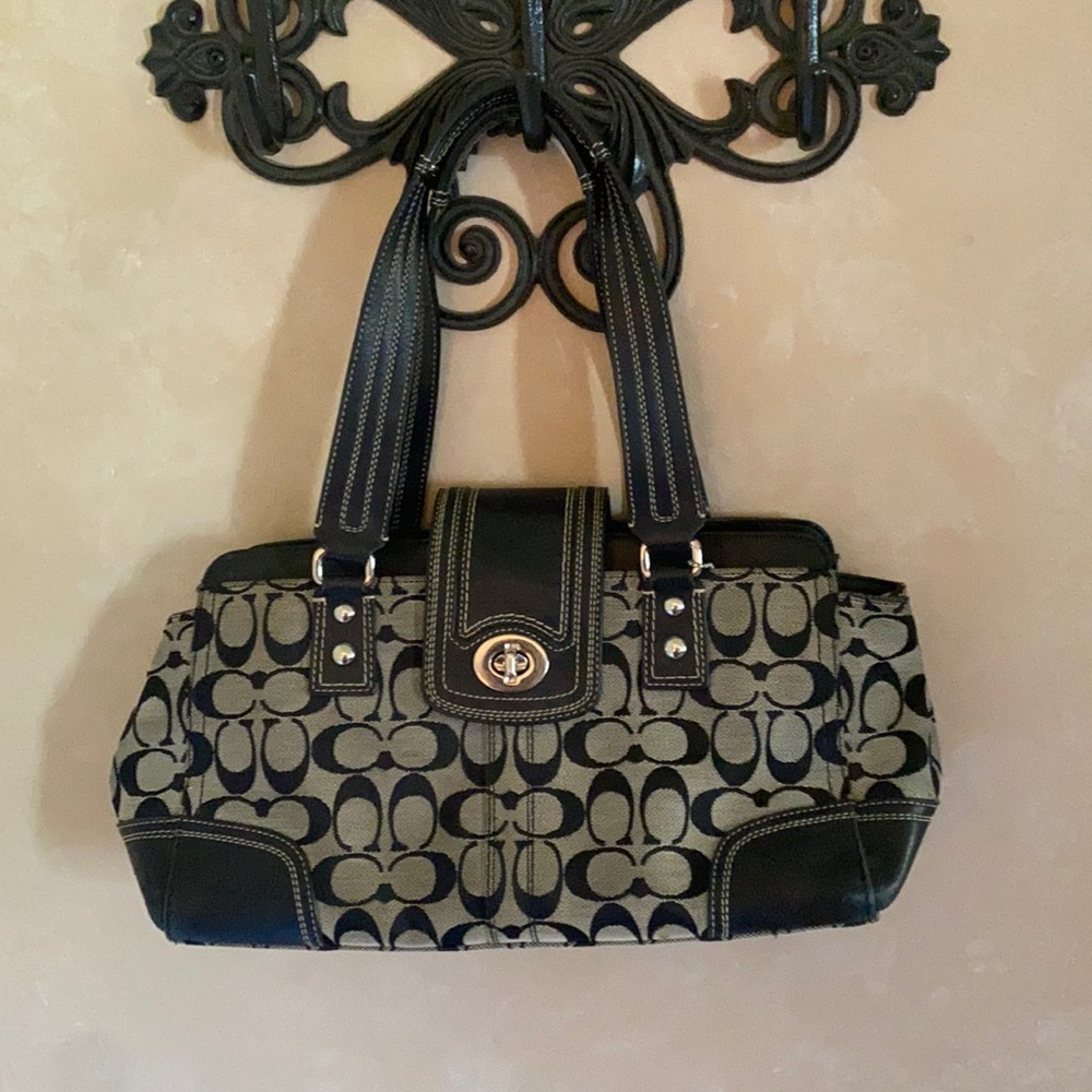 Coach pocketbook